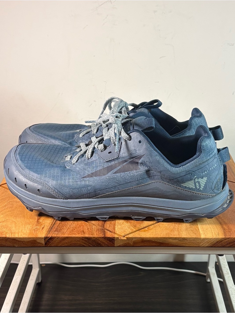 Altra Lone Peak 6